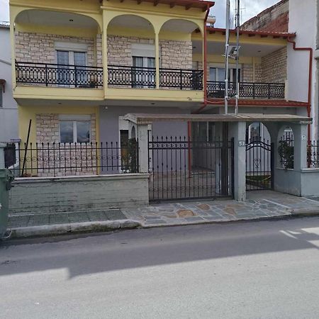 Polys Apartment And Paraskevi Studio With View 프톨레마이다 외부 사진