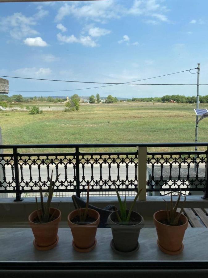 Polys Apartment And Paraskevi Studio With View 프톨레마이다 외부 사진