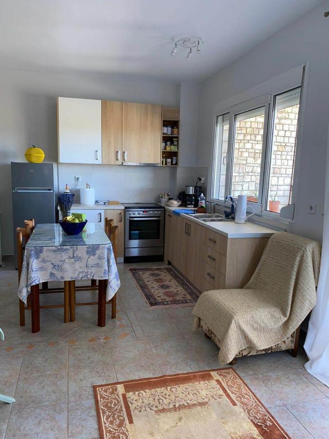 Polys Apartment And Paraskevi Studio With View 프톨레마이다 외부 사진
