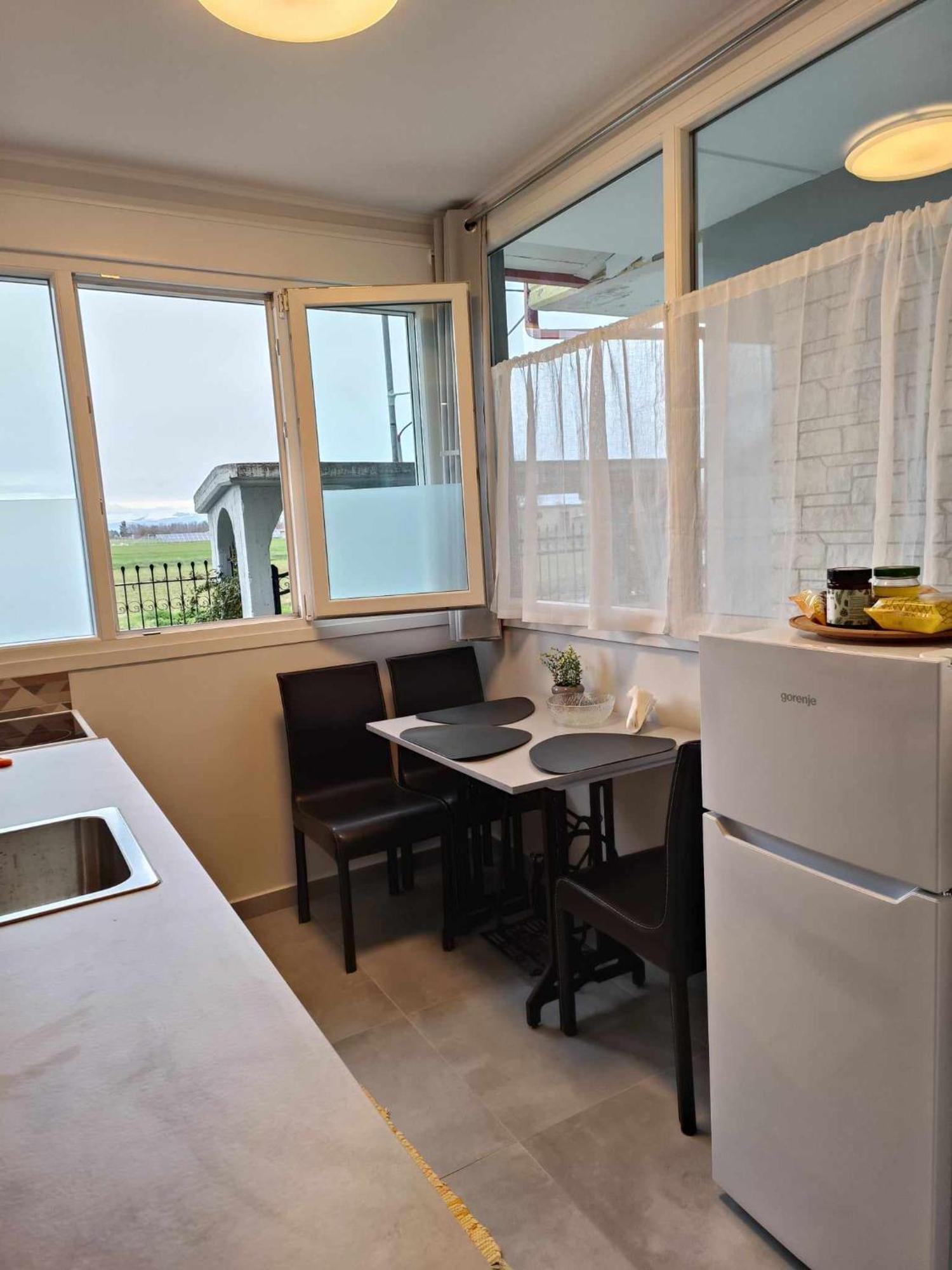 Polys Apartment And Paraskevi Studio With View 프톨레마이다 외부 사진