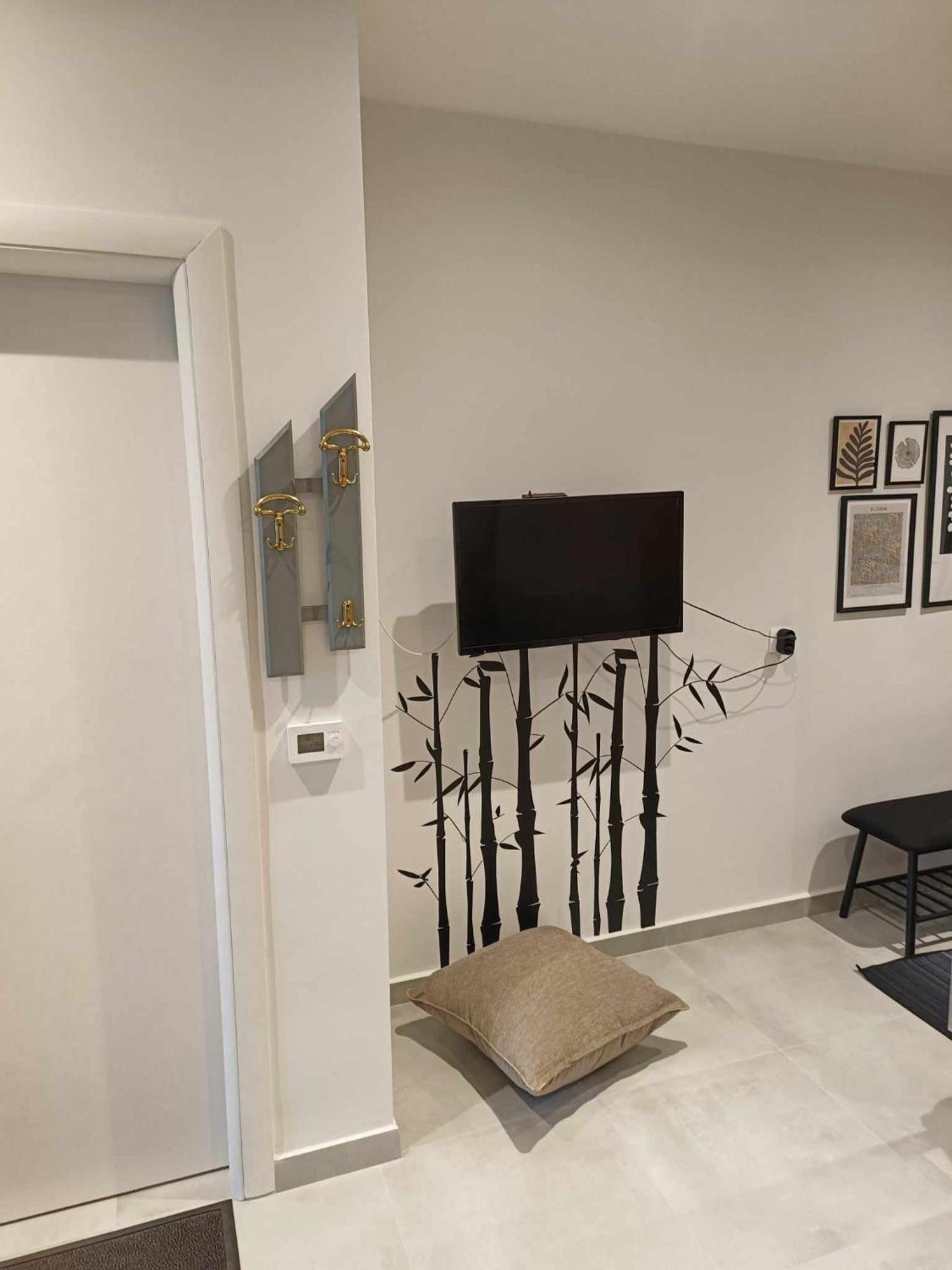 Polys Apartment And Paraskevi Studio With View 프톨레마이다 외부 사진