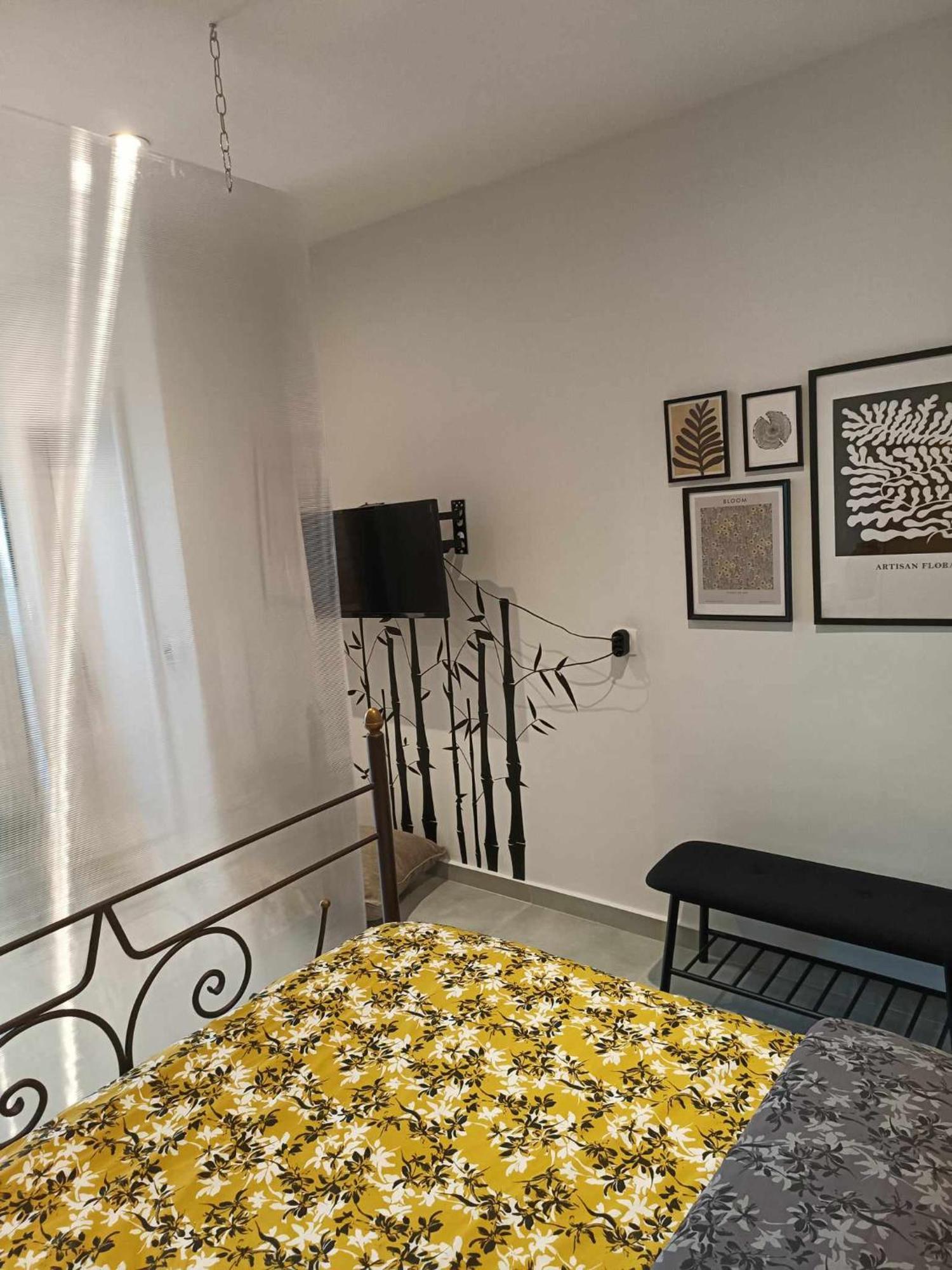 Polys Apartment And Paraskevi Studio With View 프톨레마이다 외부 사진